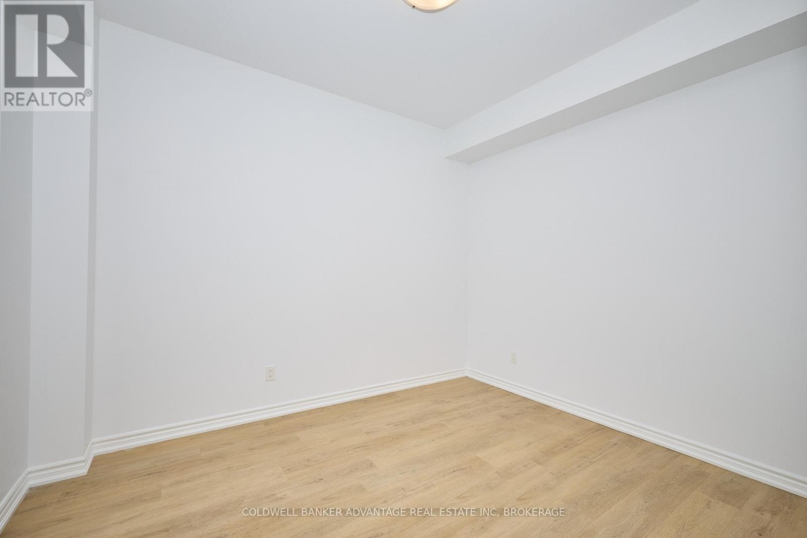 23 Perenack Avenue, Welland (Broadway), ON - Indoor Photo Showing Other Room