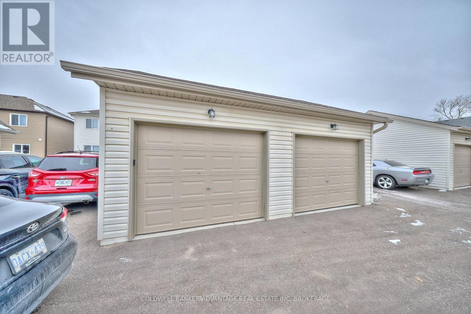 23 Perenack Avenue, Welland (Broadway), ON - Outdoor With Exterior