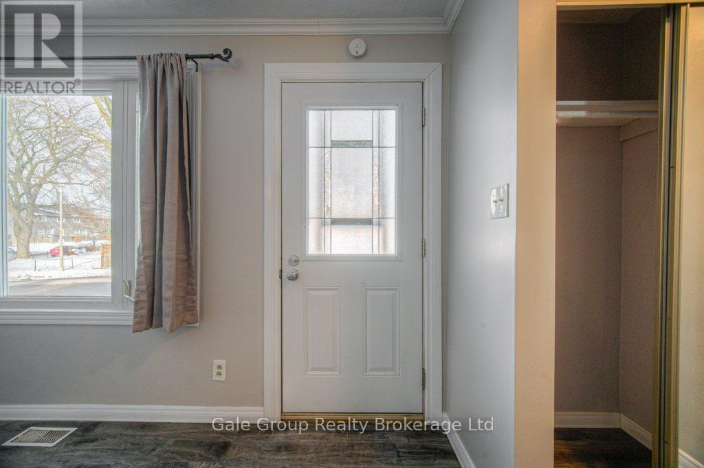 B - 808 Walter Street, Cambridge, ON - Indoor Photo Showing Other Room