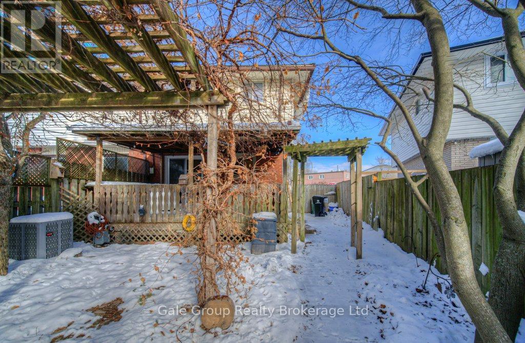 B - 808 Walter Street, Cambridge, ON - Outdoor