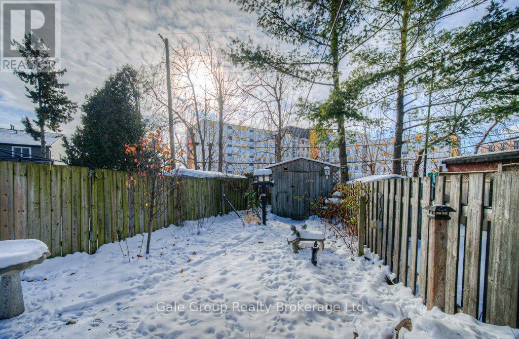 B - 808 Walter Street, Cambridge, ON - Outdoor