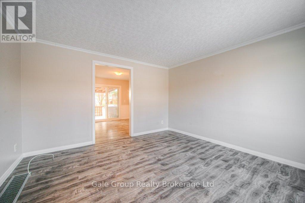 B - 808 Walter Street, Cambridge, ON - Indoor Photo Showing Other Room