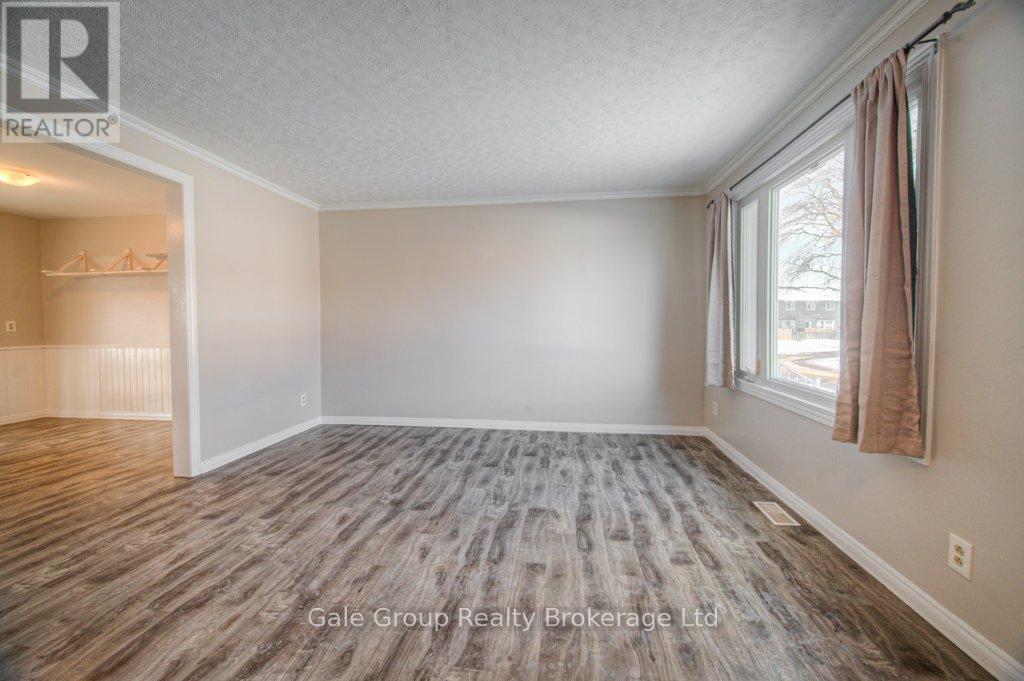 B - 808 Walter Street, Cambridge, ON - Indoor Photo Showing Other Room