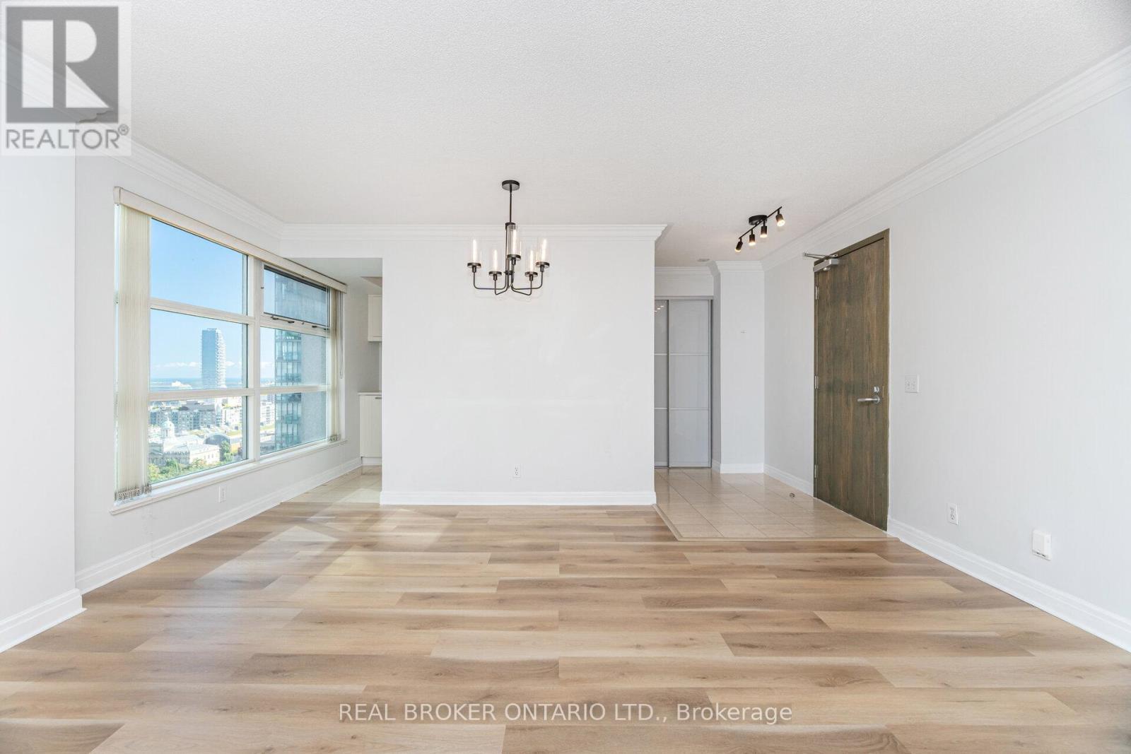 2301 - 50 Lombard Street, Toronto, ON - Indoor Photo Showing Other Room