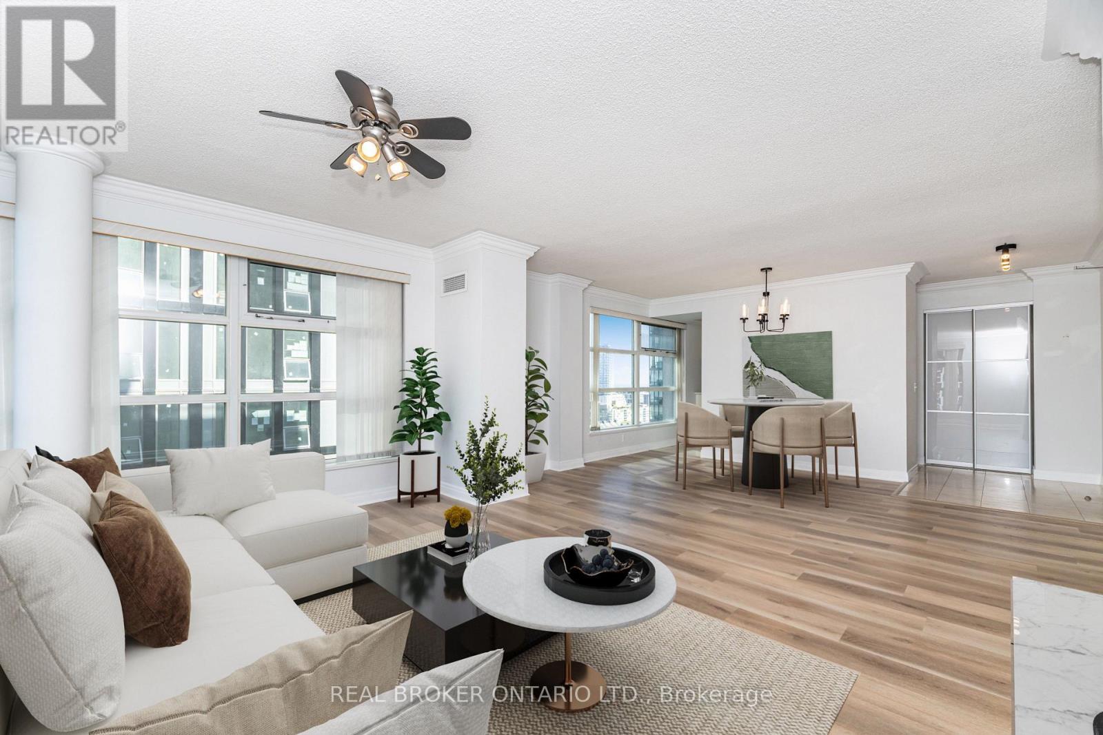 2301 - 50 Lombard Street, Toronto, ON - Indoor Photo Showing Living Room