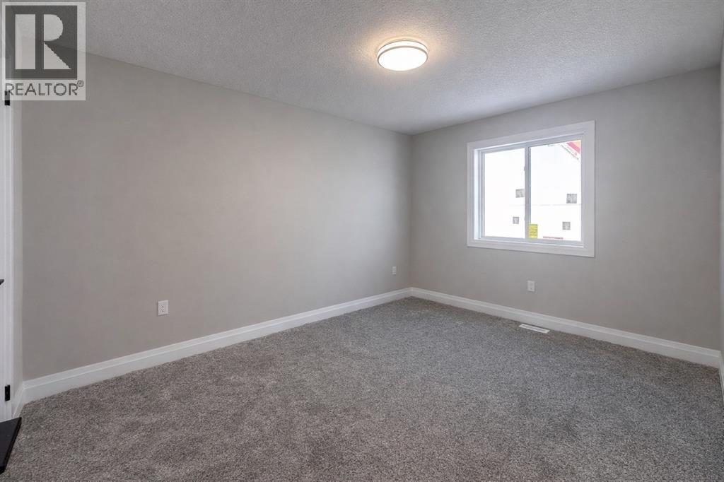 639 Ketter Way, Plympton-Wyoming, ON - Indoor Photo Showing Other Room