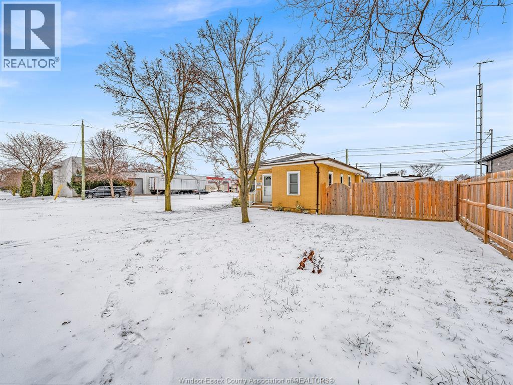 3691 Riberdy Road, Windsor, ON - Outdoor