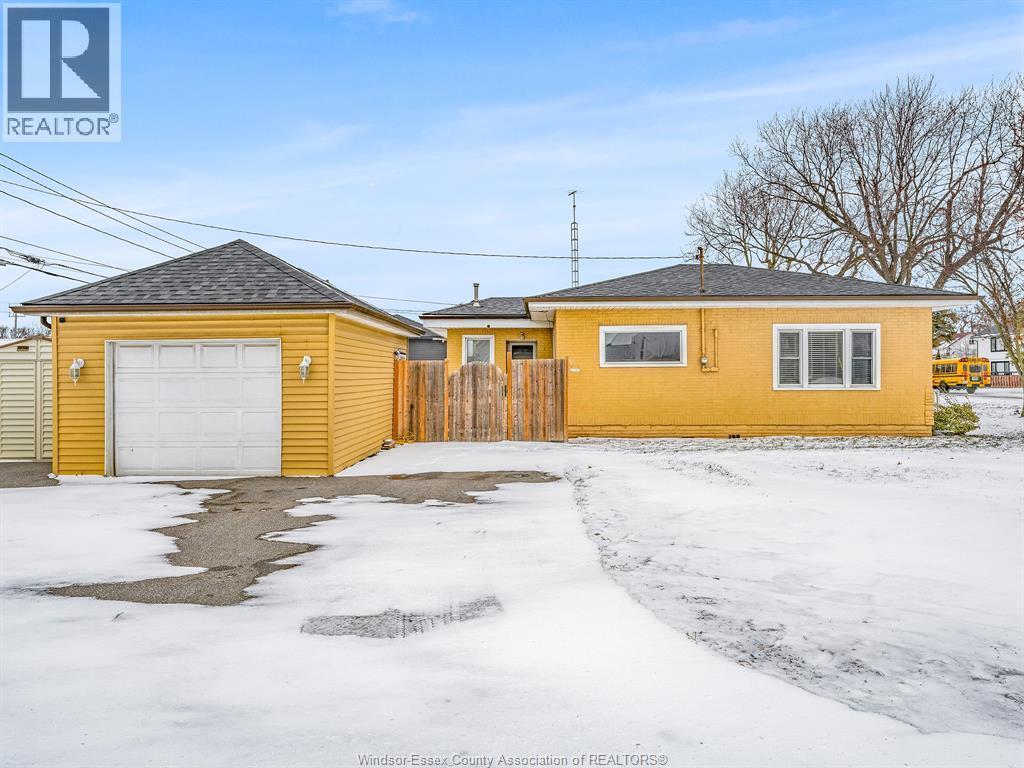 3691 Riberdy Road, Windsor, ON - Outdoor