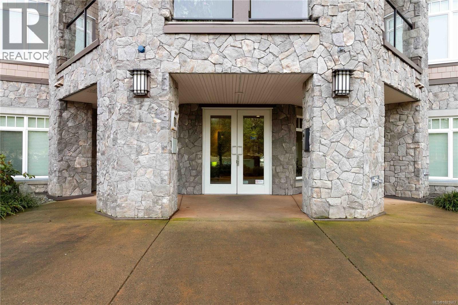 420 1395 Bear Mountain Pkwy, Langford, BC - Indoor Photo Showing Other Room