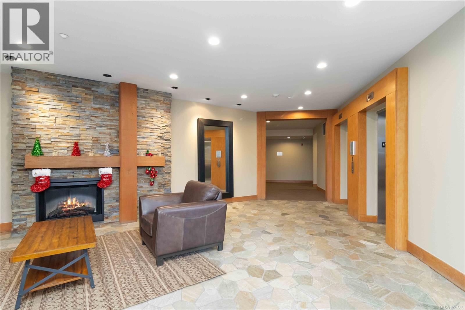 420 1395 Bear Mountain Pkwy, Langford, BC - Outdoor With Facade