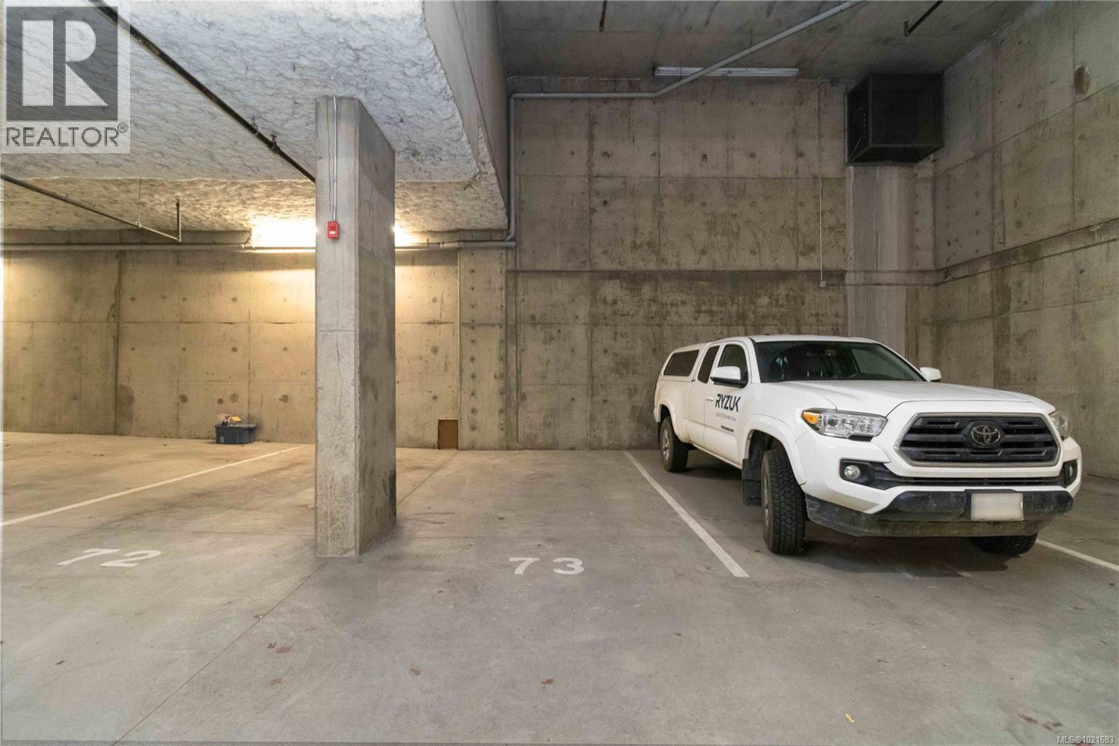 420 1395 Bear Mountain Pkwy, Langford, BC - Indoor Photo Showing Other Room