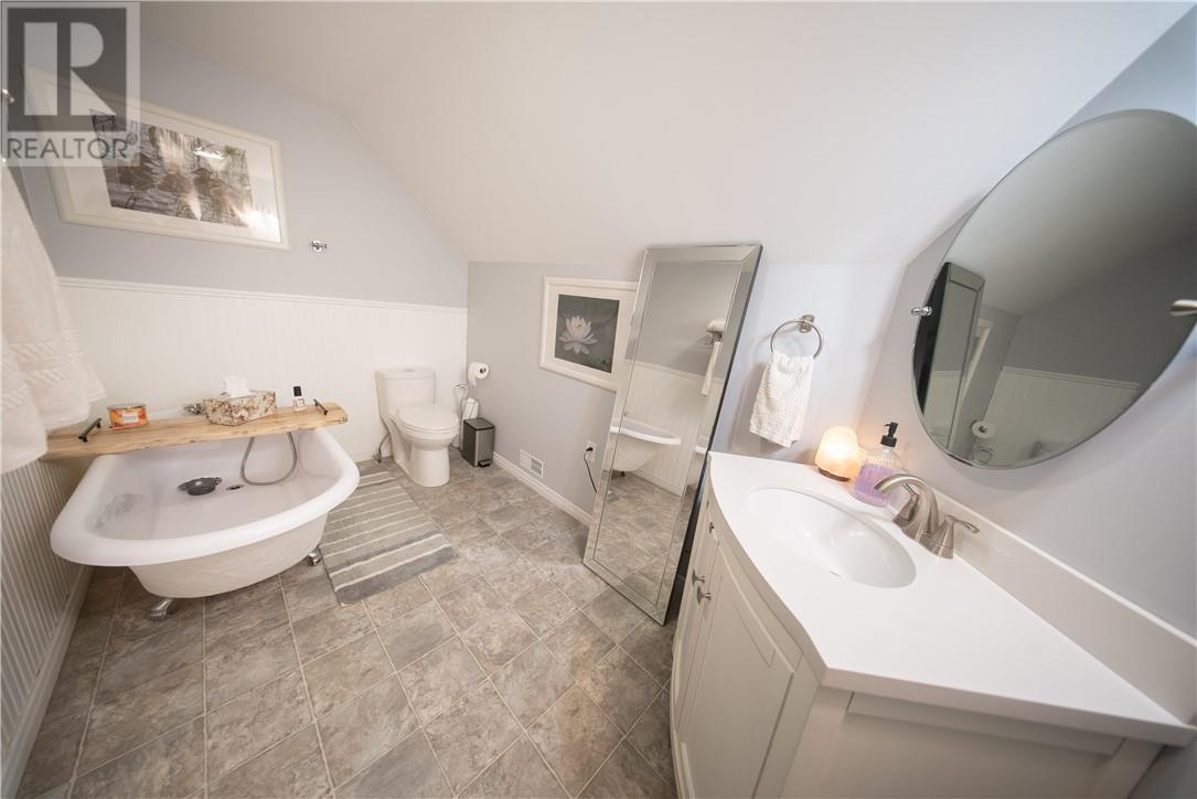 54 Jean Street, Alban, ON - Indoor Photo Showing Bathroom