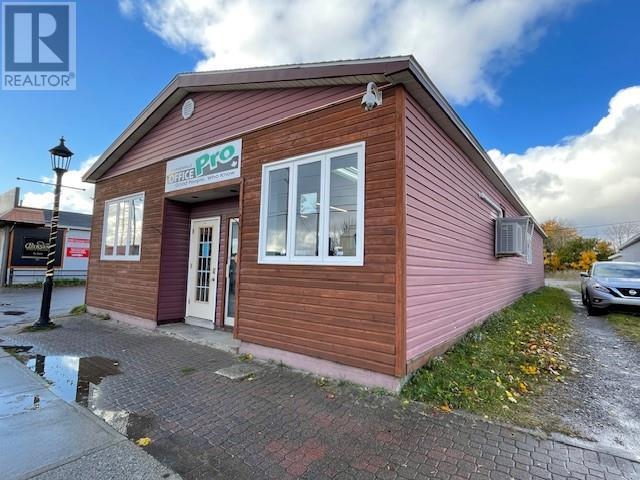 85 Main Street, Stephenville, NL
