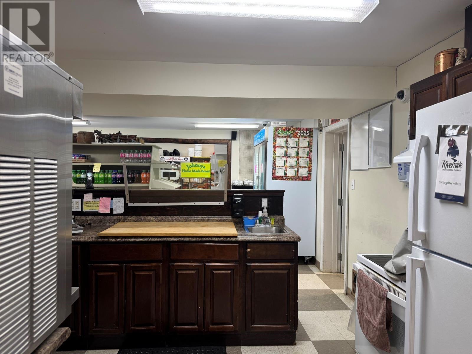 7 Crowell Avenue, Glenwood, NL