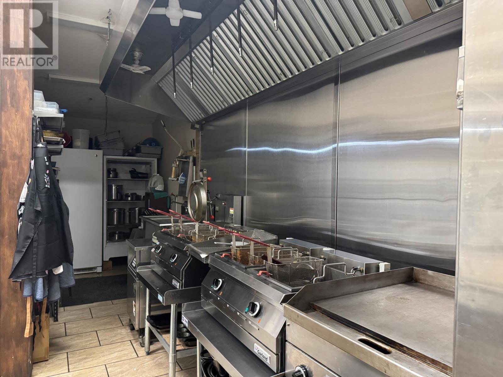 7 Crowell Avenue, Glenwood, NL