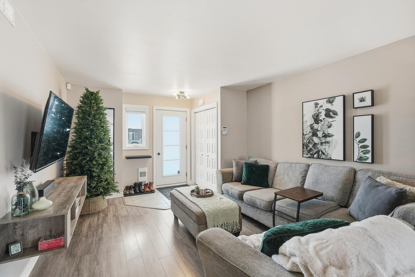 Salon - 213 Rue Des Becs-Scie, Gatineau (Masson-Angers), QC - Indoor Photo Showing Living Room