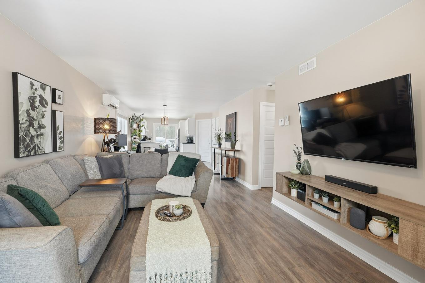Vue d'ensemble - 213 Rue Des Becs-Scie, Gatineau (Masson-Angers), QC - Indoor Photo Showing Living Room