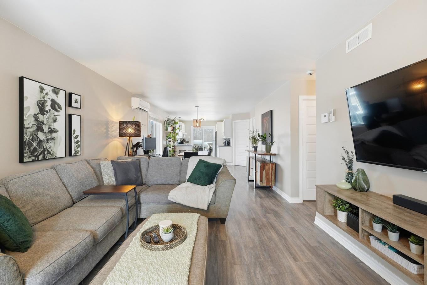 Vue d'ensemble - 213 Rue Des Becs-Scie, Gatineau (Masson-Angers), QC - Indoor Photo Showing Living Room