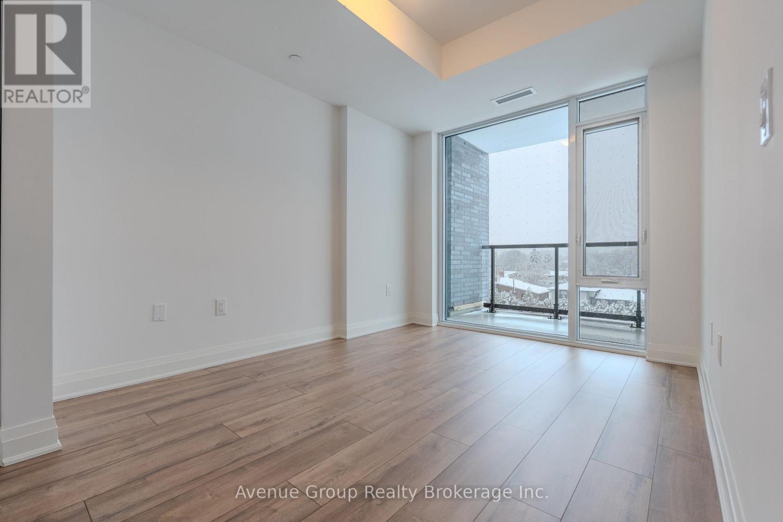 410 - 700 Sheppard Avenue W, Toronto, ON - Indoor Photo Showing Other Room