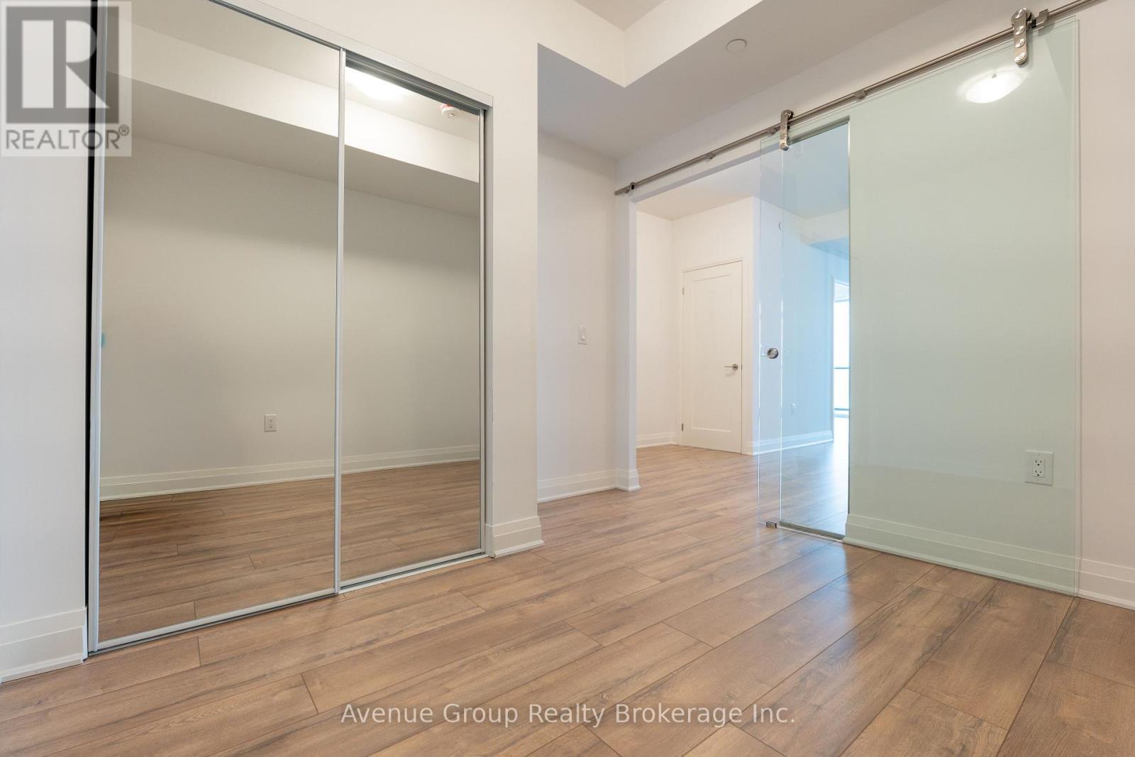 410 - 700 Sheppard Avenue W, Toronto, ON - Indoor Photo Showing Other Room