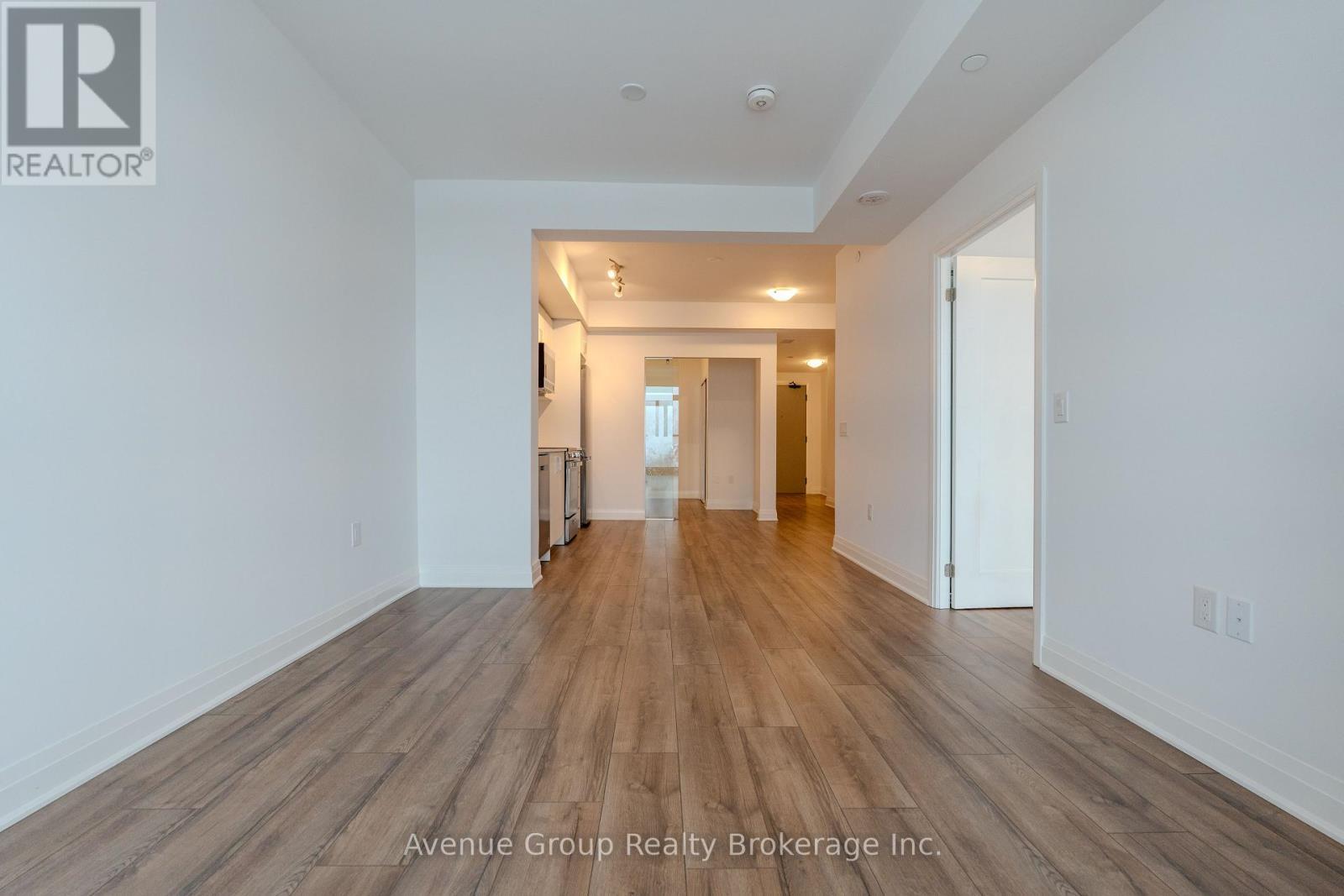 410 - 700 Sheppard Avenue W, Toronto, ON - Indoor Photo Showing Other Room