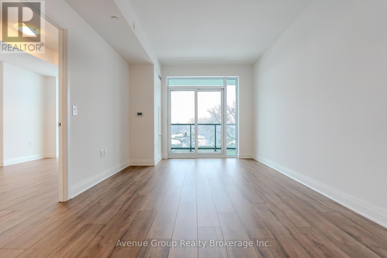 410 - 700 Sheppard Avenue W, Toronto, ON - Indoor Photo Showing Other Room