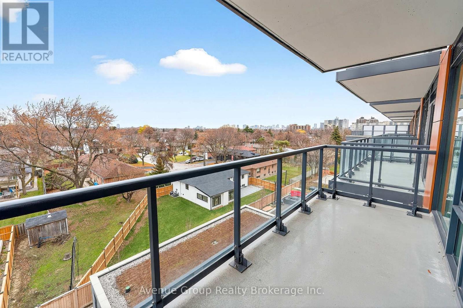 510 - 700 Sheppard Avenue W, Toronto, ON - Outdoor With View With Exterior