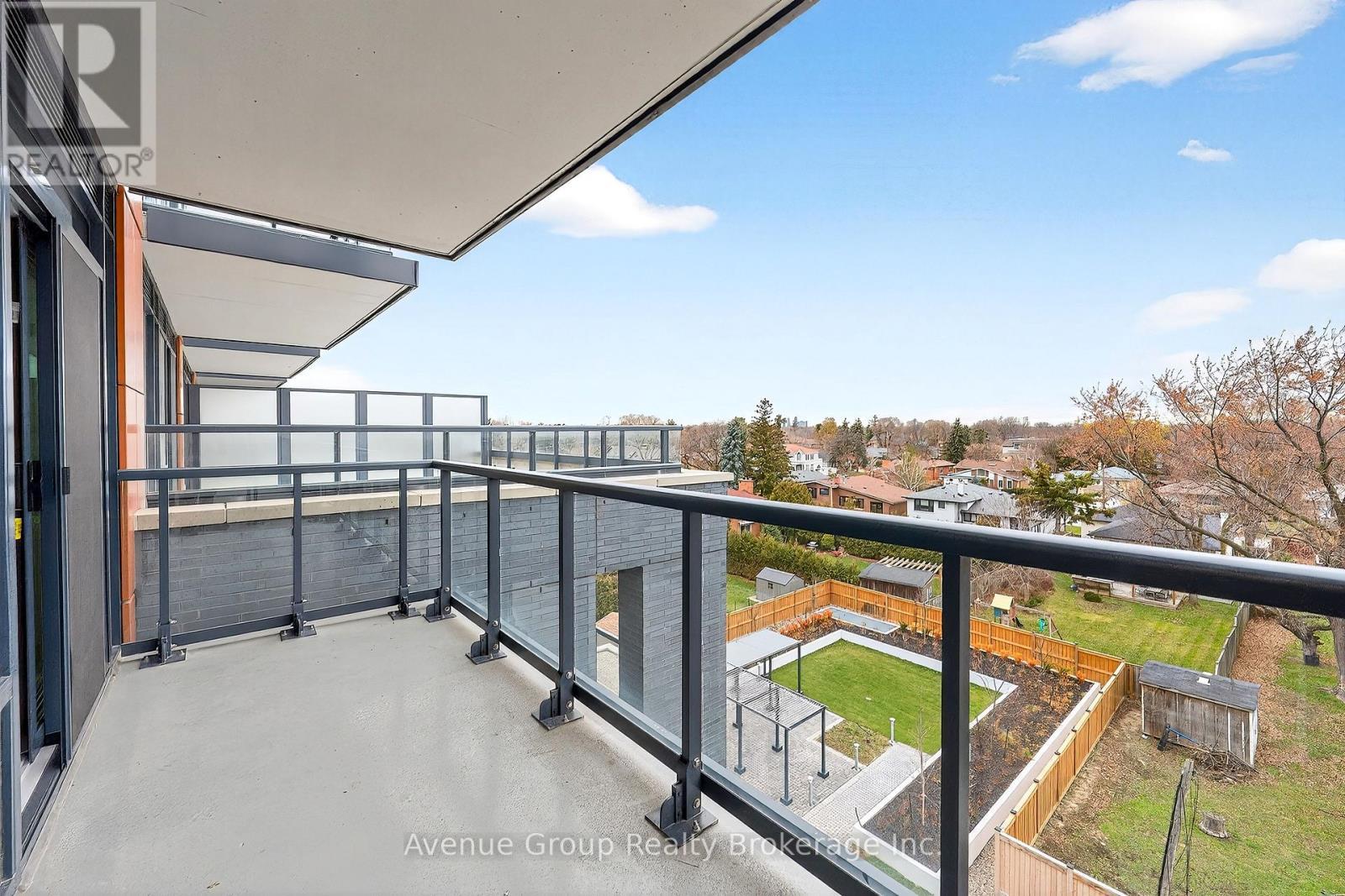 510 - 700 Sheppard Avenue W, Toronto, ON - Outdoor With Exterior