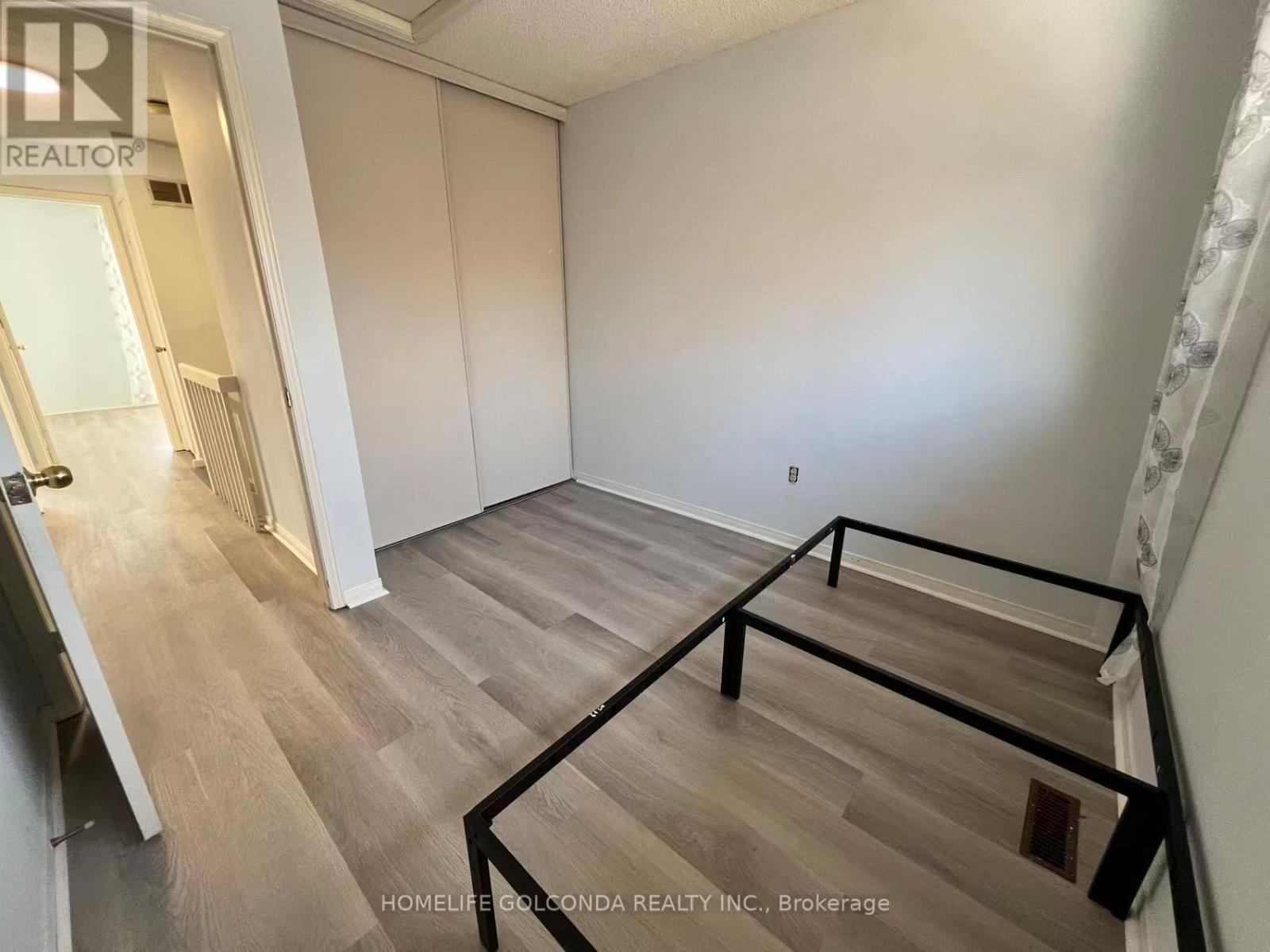 Unit 29 - 25 Whitecap Boulevard, Toronto, ON - Indoor Photo Showing Other Room