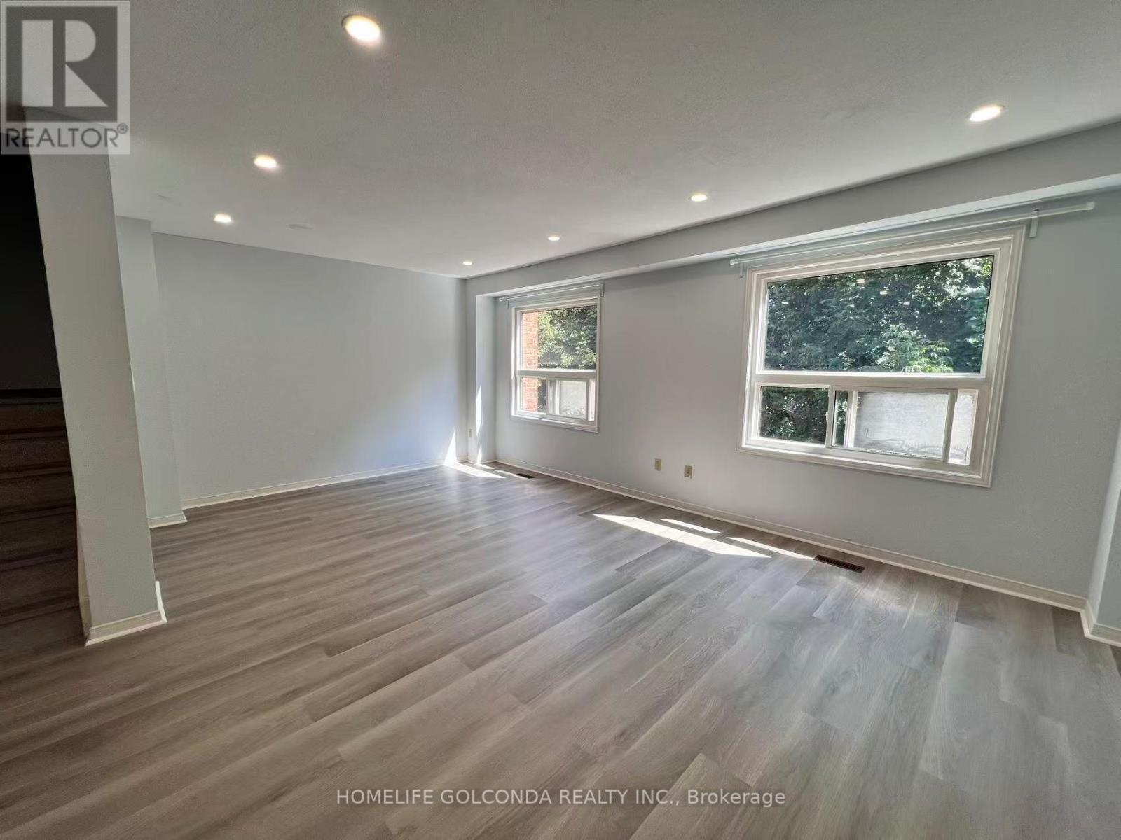 Unit 29 - 25 Whitecap Boulevard, Toronto, ON - Indoor Photo Showing Other Room