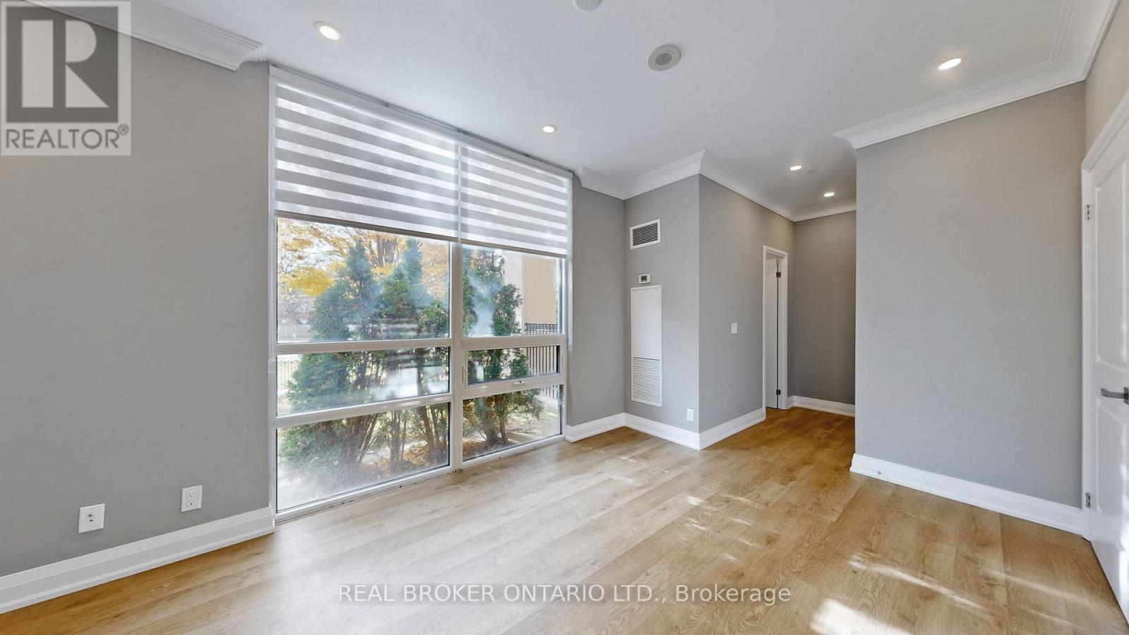 103 - 520 Steeles Avenue W, Vaughan, ON - Indoor Photo Showing Other Room