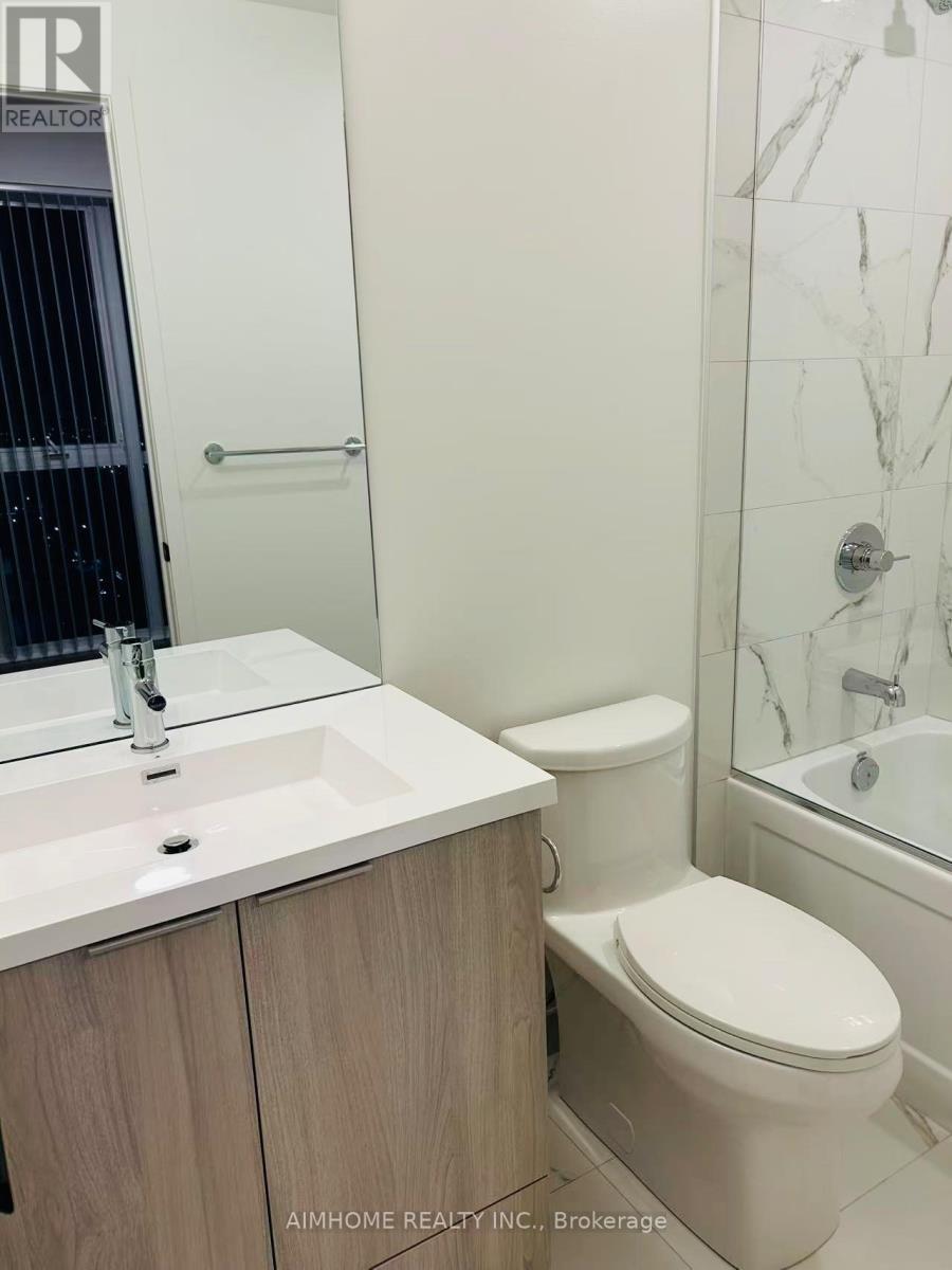 2906 - 8 Interchange Way, Vaughan, ON - Indoor Photo Showing Bathroom