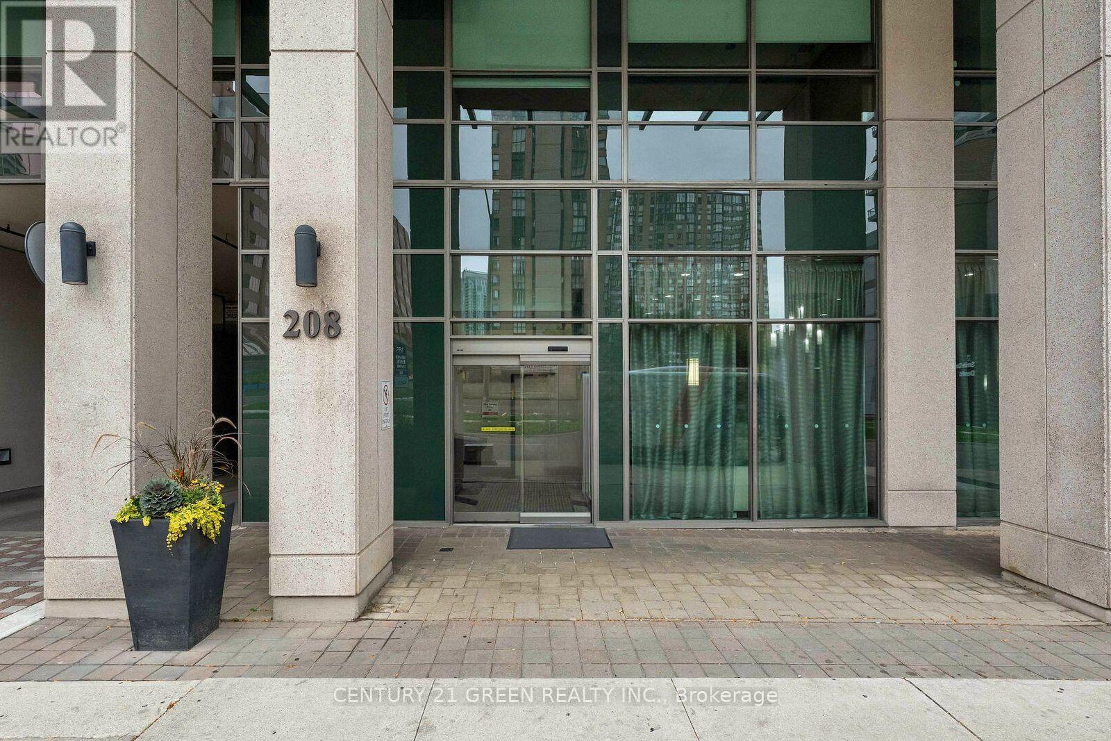 2909 - 208 Enfield Place, Mississauga, ON - Outdoor