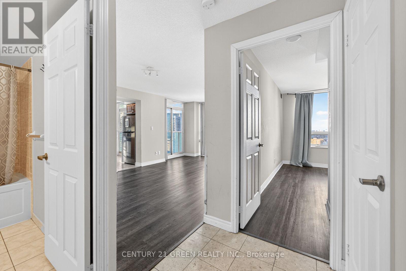 2909 - 208 Enfield Place, Mississauga, ON - Indoor Photo Showing Other Room