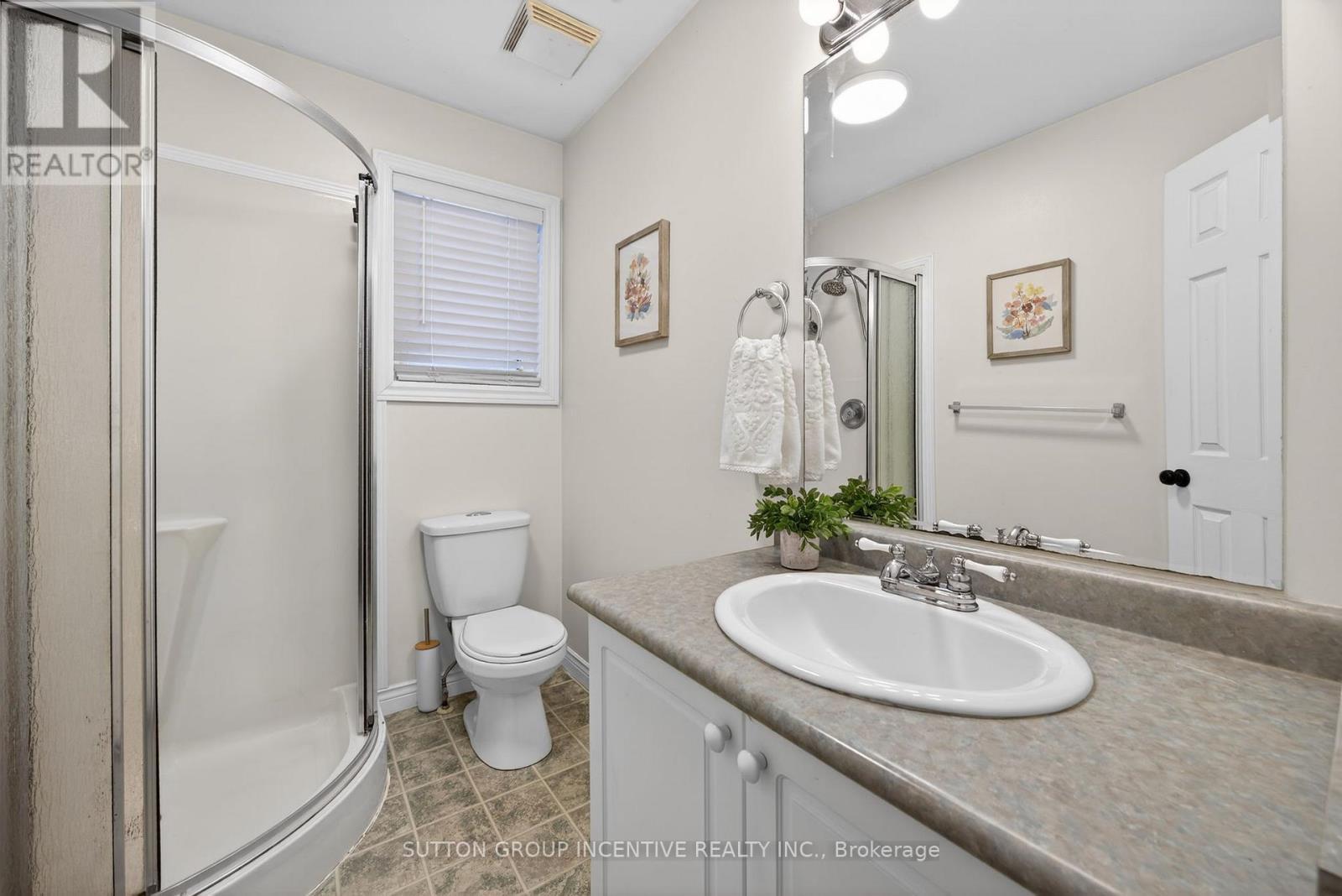 36 Nicholson Crescent, Springwater, ON - Indoor Photo Showing Bathroom