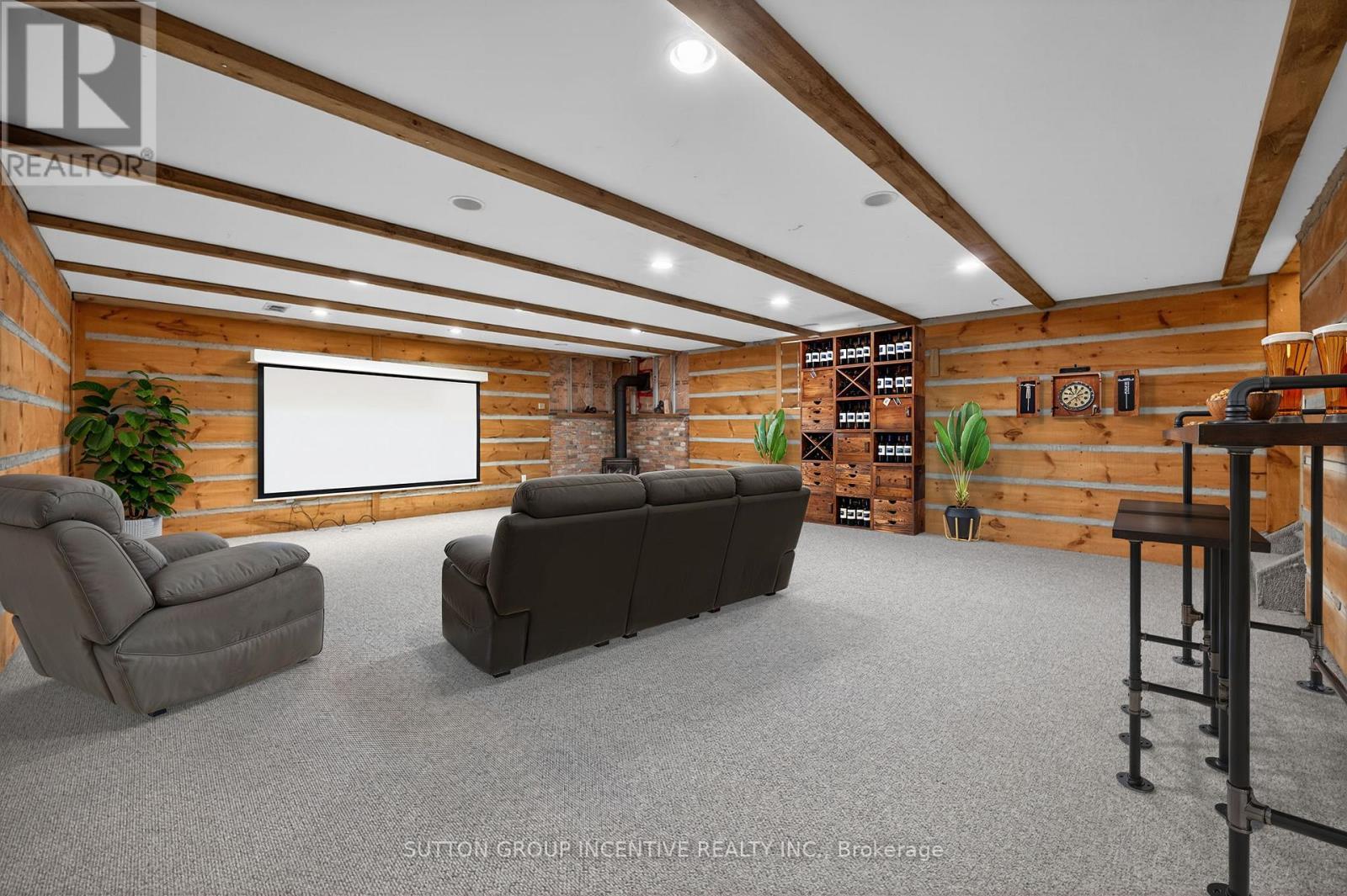 36 Nicholson Crescent, Springwater, ON - Indoor Photo Showing Other Room