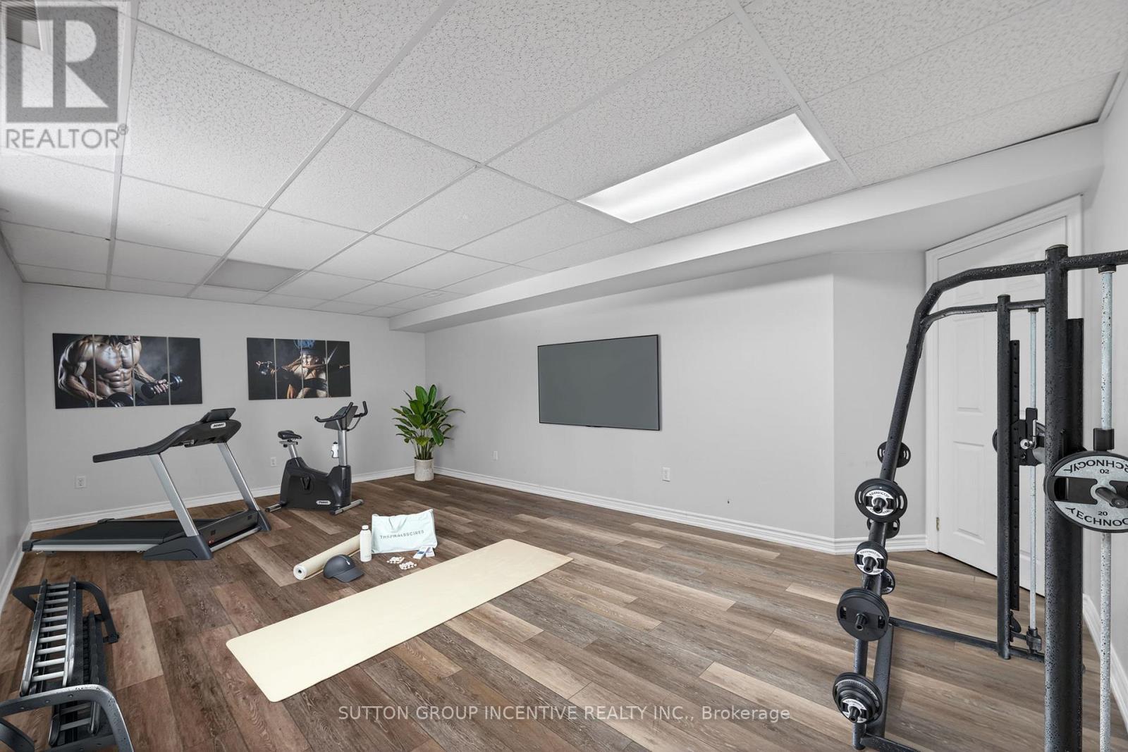 36 Nicholson Crescent, Springwater, ON - Indoor Photo Showing Gym Room