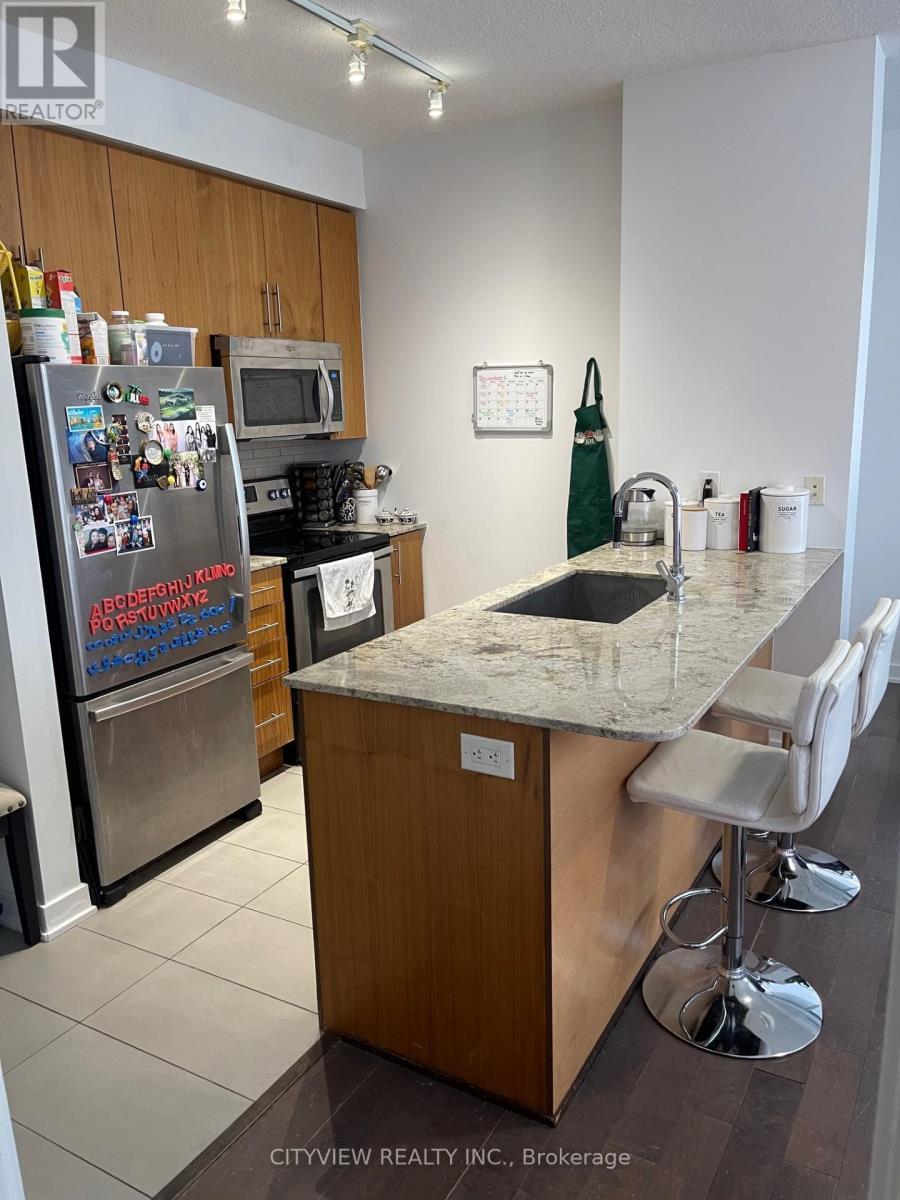 3408 - 4099 Brickstone Mews, Mississauga, ON - Indoor Photo Showing Kitchen