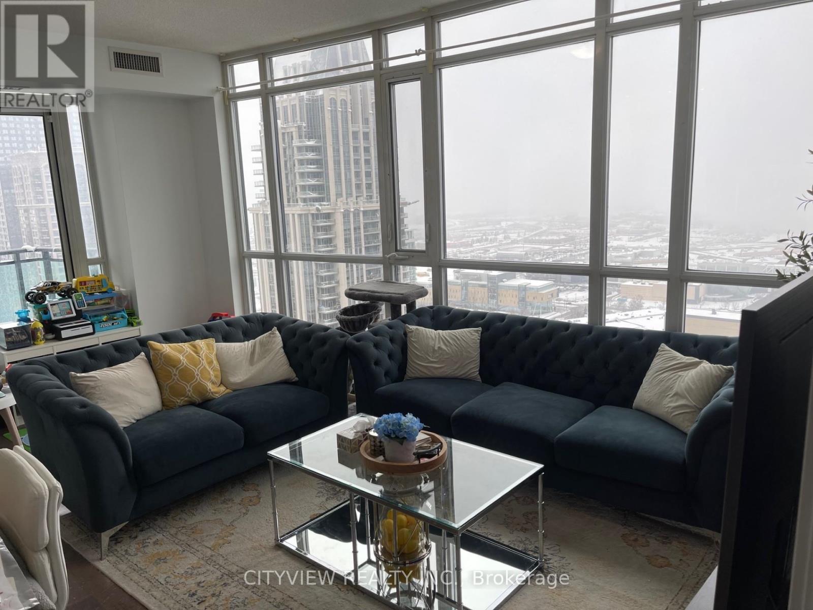 3408 - 4099 Brickstone Mews, Mississauga, ON - Indoor Photo Showing Living Room