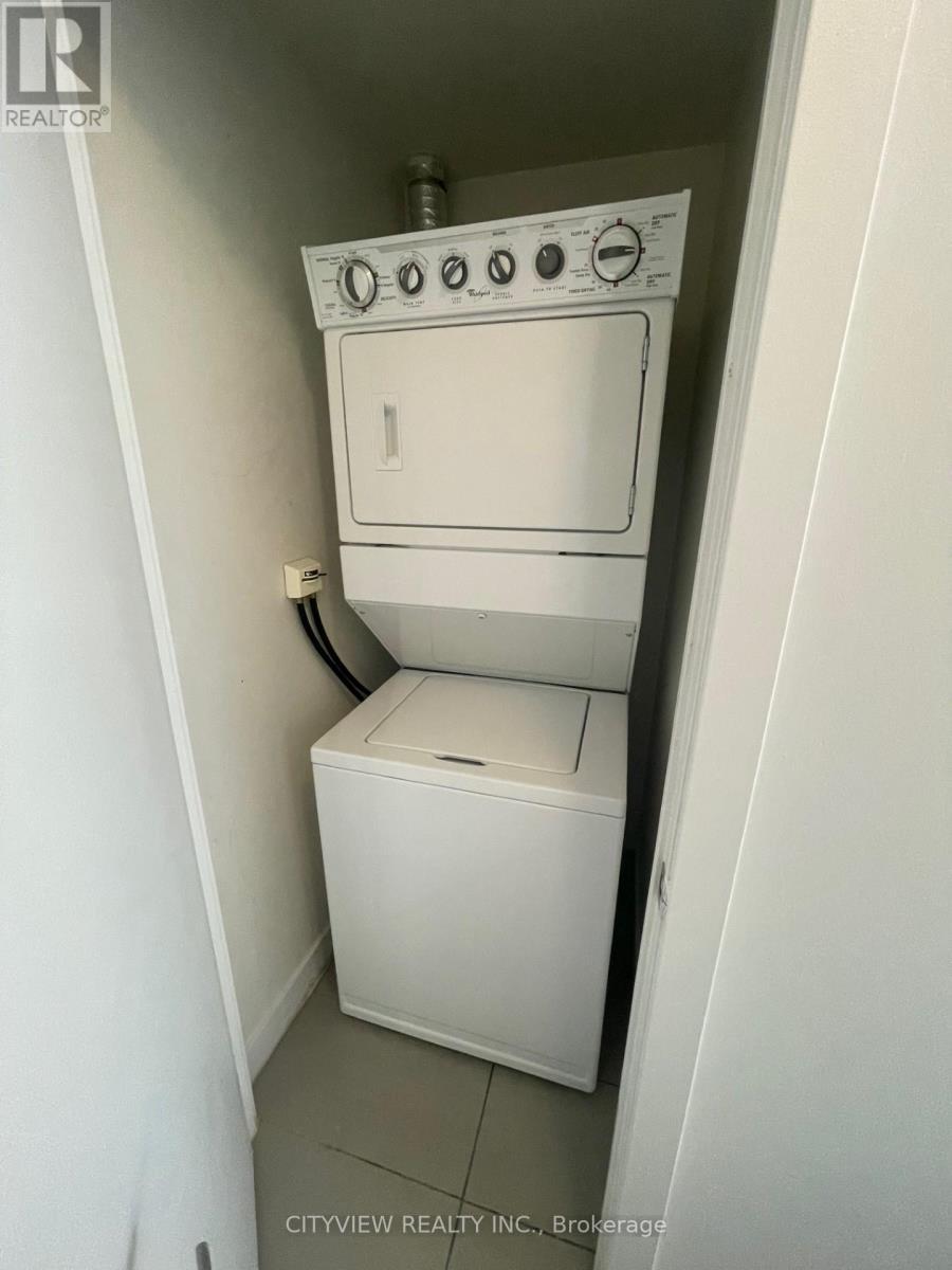 3408 - 4099 Brickstone Mews, Mississauga, ON - Indoor Photo Showing Laundry Room