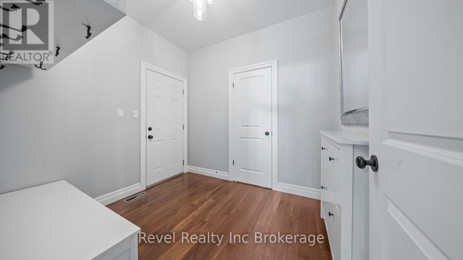 Mud Room with Garage Access - 624 Devonshire Avenue, Woodstock (Woodstock - North), ON - Indoor Photo Showing Other Room