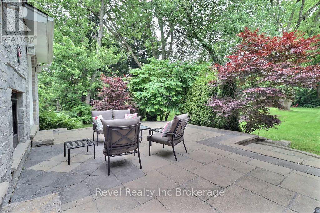 Summer View of Back Patio - 624 Devonshire Avenue, Woodstock (Woodstock - North), ON - Outdoor With Deck Patio Veranda