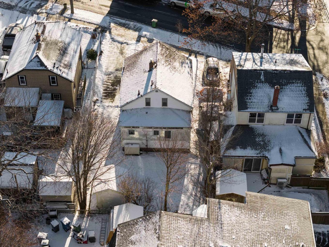 5915 Hillside Avenue, Halifax Peninsula, NS