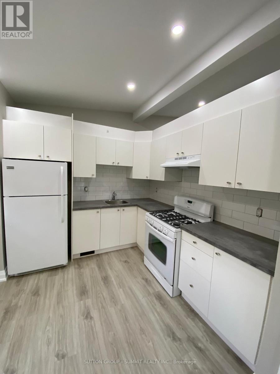 8 - 239 Main Street, King, ON - Indoor Photo Showing Kitchen