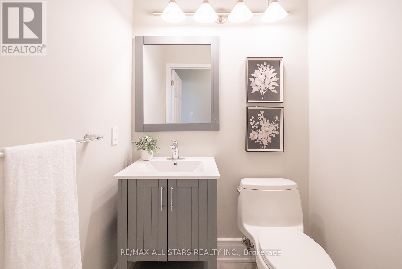 176 Manhattan Drive, Markham, ON - Indoor Photo Showing Bathroom