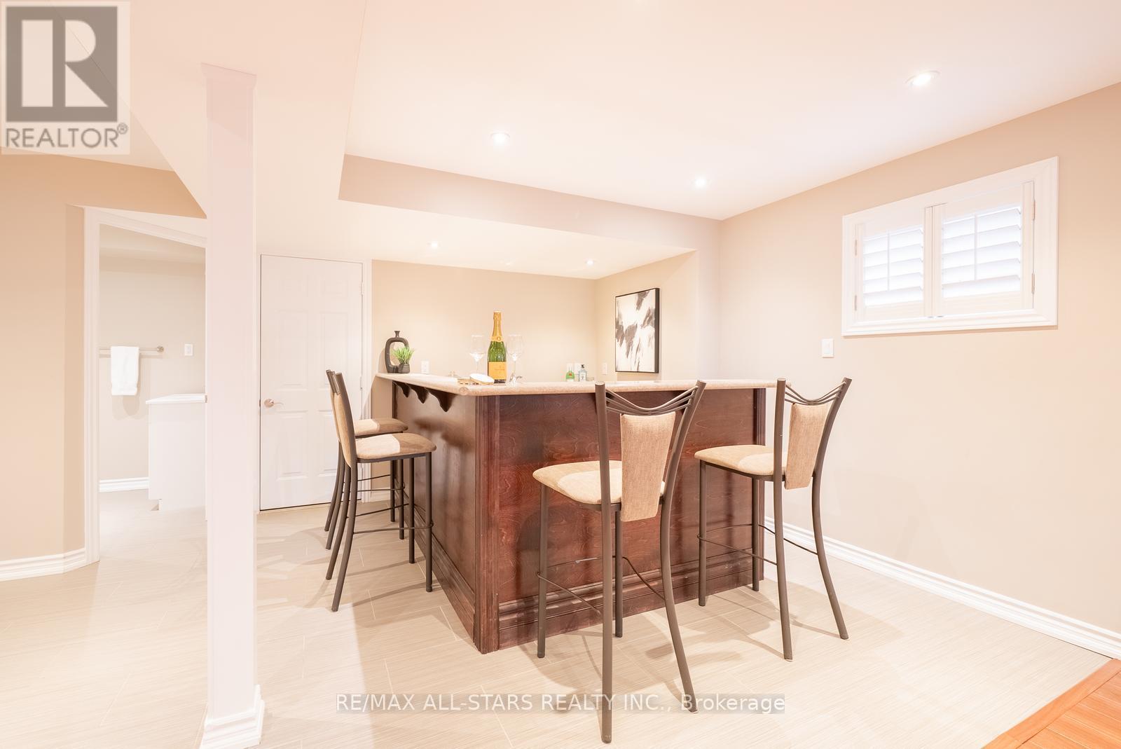 176 Manhattan Drive, Markham, ON - Indoor Photo Showing Other Room