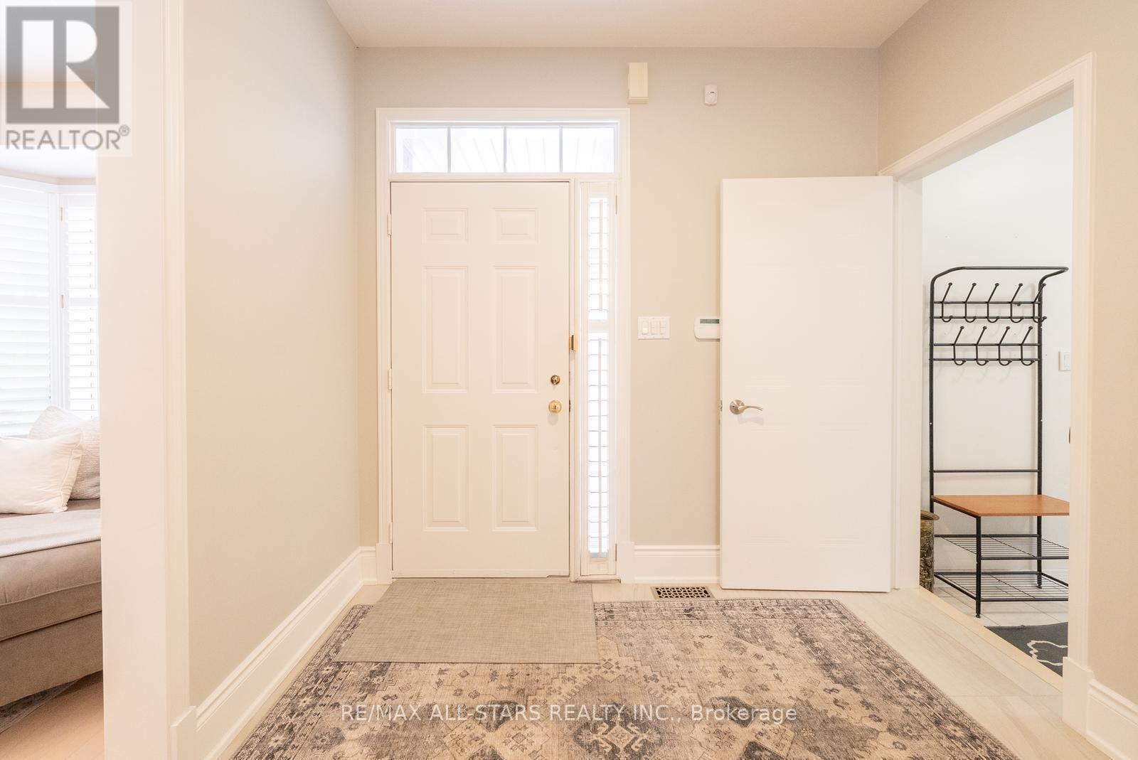 176 Manhattan Drive, Markham, ON - Indoor Photo Showing Other Room