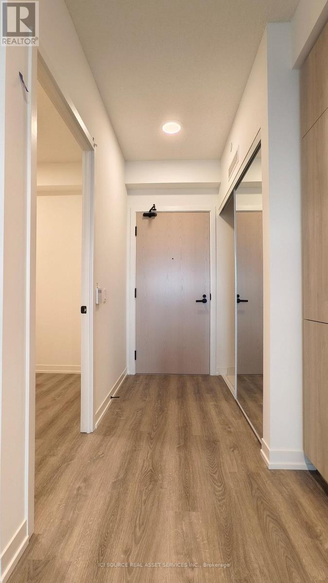 2311 - 8 Interchange Way, Vaughan, ON - Indoor Photo Showing Other Room