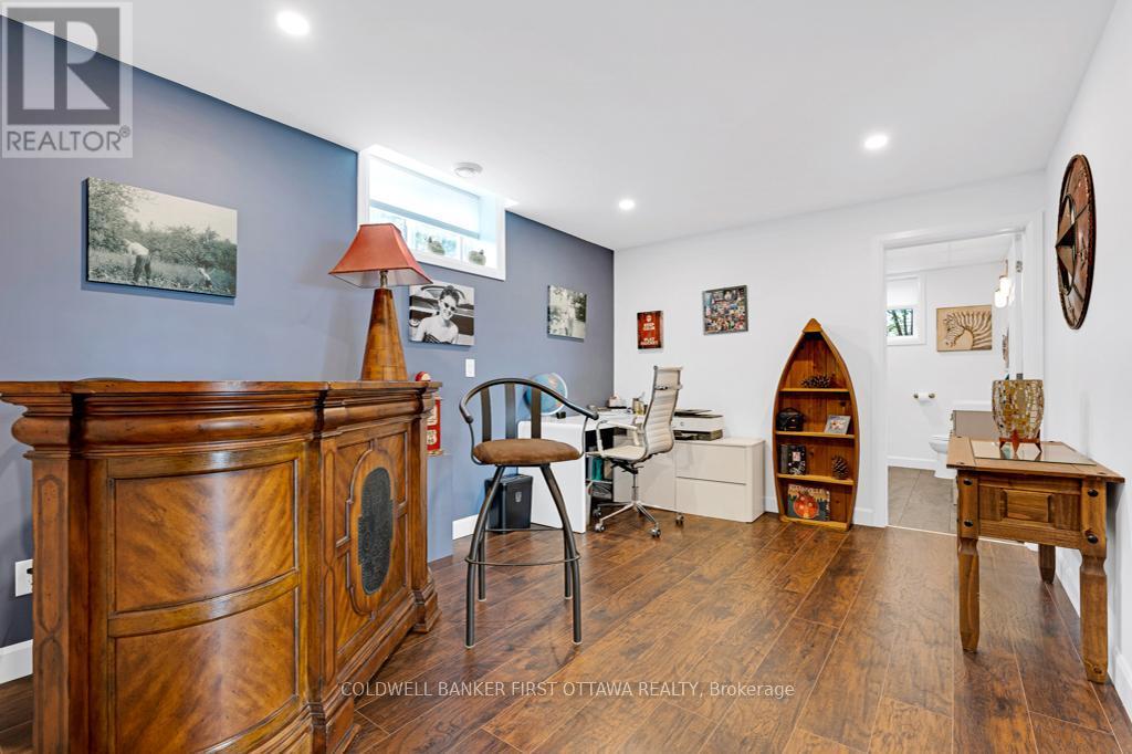 Lower level office or flex space - 38 Tuttle Point Road, Edwardsburgh/Cardinal, ON - Indoor Photo Showing Other Room