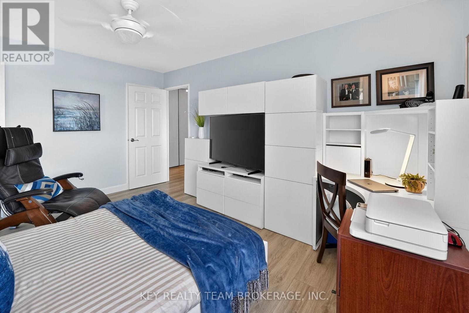 1107 - 15 Towering Heights Boulevard, St. Catharines (Glendale/Glenridge), ON - Indoor Photo Showing Bedroom